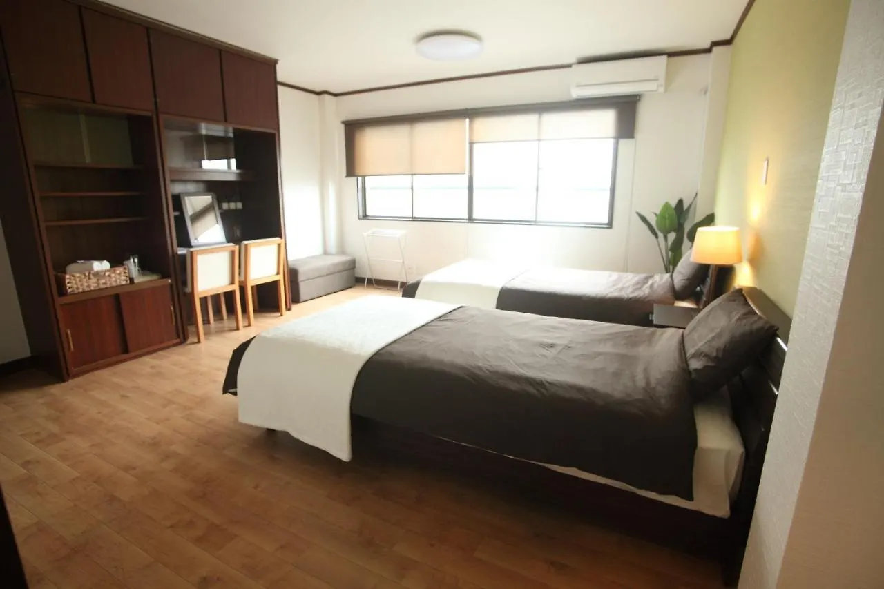 Guest House Futaba Ósaka 0*,